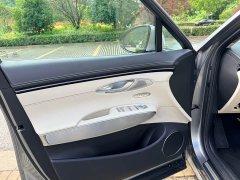 Genesis GV70 2.5T AWD Flagship Edition - ფოტო 8