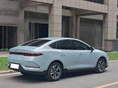 BYD Qin Plus DM-i 210KM Entry-Level - ფოტო 5