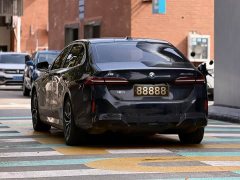 BMW i5 2024 eDrive 35L Premium M Sport Package - ფოტო 4