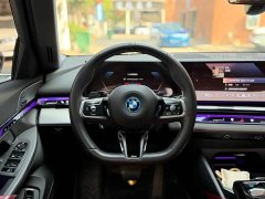 BMW i5 2024 eDrive 35L Premium M Sport Package - ფოტო 9
