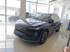 Volvo XC70 Plug-in Hybrid AWD Extended Range Plus - ფოტო 1