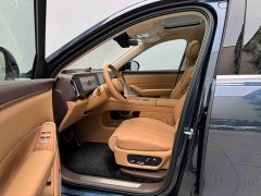 AITO M8 Extended Range Ultra 53.4kWh 6-Seater with 192-Channel LiDAR - ფოტო 8