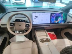 Li Auto i6 2025 Four-Wheel Drive Standard Edition - ფოტო 9