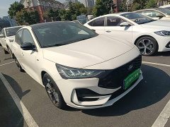 Ford Focus 2022 Sedan EcoBoost 180 Automatic ST Line - ფოტო 3