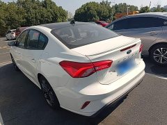 Ford Focus 2022 Sedan EcoBoost 180 Automatic ST Line - ფოტო 4