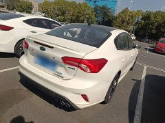 Ford Focus 2022 Sedan EcoBoost 180 Automatic ST Line - ფოტო 6