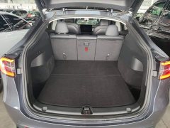 Tesla Model Y Rear-Wheel Drive - ფოტო 18