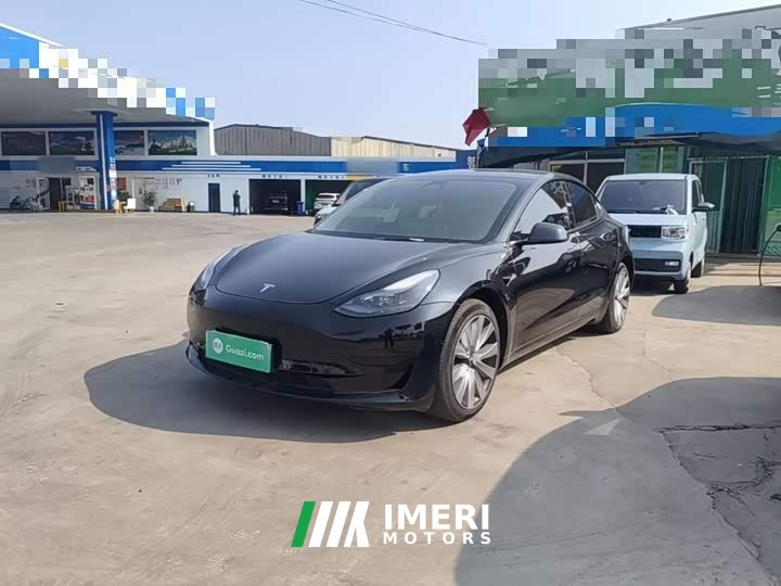 Tesla Model 3 Rear-Wheel Drive