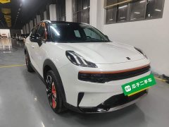 Lynk & Co Geely Lynk & Co 06 1.5T Shero Pink Special Edition - ფოტო 3