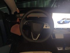Tesla Model Y Rear-Wheel Drive Launch Edition - ფოტო 2