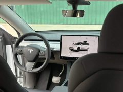 Tesla Model Y Rear-Wheel Drive - ფოტო 13