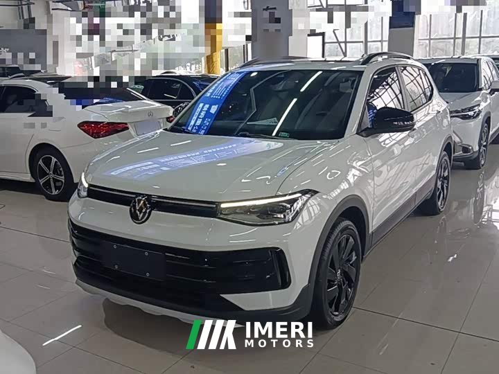 Volkswagen Touareg 2025 Sharp 300TSI Keen Edition - ავტომობილი ჩინეთიდან