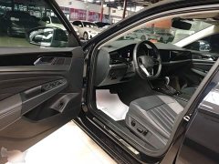 Volkswagen Passat Facelift 330TSI Starry Sky Elite - ფოტო 15