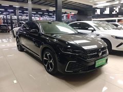 Volkswagen Passat Facelift 330TSI Starry Sky Elite - ფოტო 3