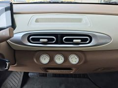 Wuling Hongguang MINIEV Fourth Generation Four-Door Advanced Edition - ფოტო 12