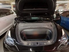Tesla Model Y Rear-Wheel Drive - ფოტო 19