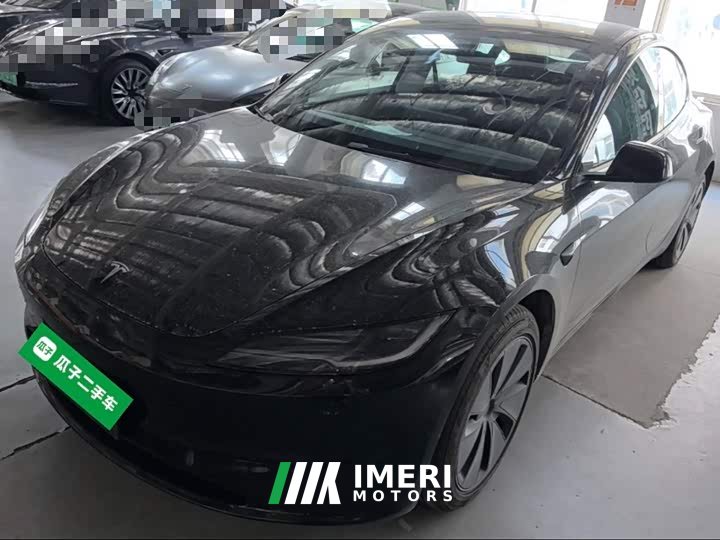 Tesla Model 3 Rear-Wheel Drive
