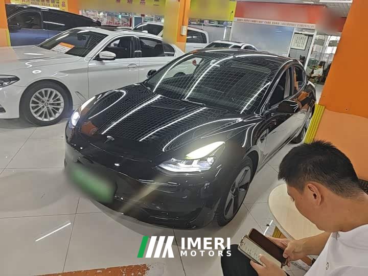 Tesla Model 3 Rear-Wheel Drive