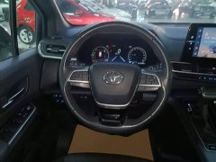 Toyota Sienna 2021 2.5L Hybrid Premium Edition - ფოტო 10
