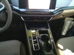 Volkswagen Viloran 330TSI Business Edition - ფოტო 13