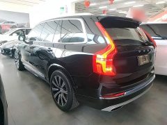 Volvo XC90 B6 Inscription Luxury 7-Seater - ფოტო 4