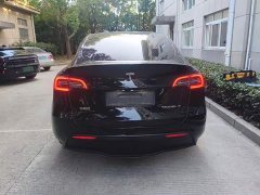 Tesla Model Y Rear-Wheel Drive - ფოტო 5