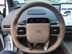 Li Auto i6 2025 Two-Wheel Drive Standard - ფოტო 10