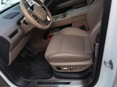 Li Auto i6 2025 Two-Wheel Drive Standard - ფოტო 14