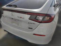 Honda Civic Hatchback 240 Turbo CVT Sharp Edition - ფოტო 7
