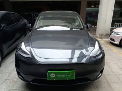 Tesla Model Y Rear-Wheel Drive - ფოტო 2