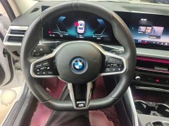 BMW i3 eDrive 35 L - ფოტო 10