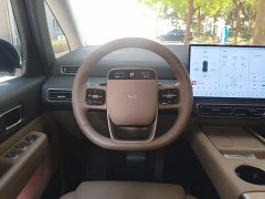 Li Auto MEGA Home Family Edition - ფოტო 10
