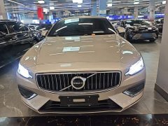 Volvo S60 B4 Intelligent Luxury Edition - ფოტო 2