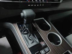 Toyota Gravia 2.5L Hybrid Comfort Edition - ფოტო 13