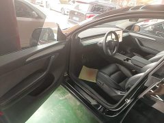 Tesla Model Y Rear-Wheel Drive - ფოტო 15