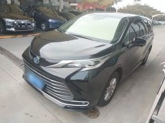 Toyota Sienna 2021 2.5L Hybrid Luxury - ფოტო 1