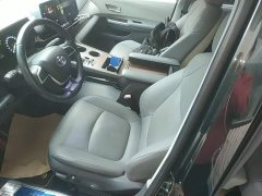 Toyota Sienna 2021 2.5L Hybrid Luxury - ფოტო 14