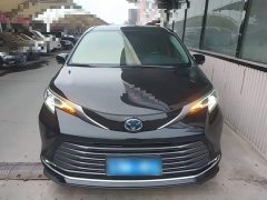 Toyota Sienna 2021 2.5L Hybrid Luxury - ფოტო 2