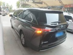 Toyota Sienna 2021 2.5L Hybrid Luxury - ფოტო 4