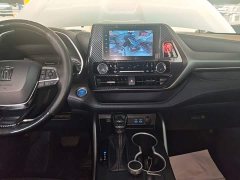 Toyota Crown Venza 2021 2.5L HEV FWD Base - ფოტო 12