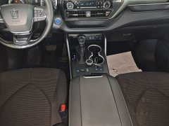 Toyota Crown Venza 2021 2.5L HEV FWD Base - ფოტო 13