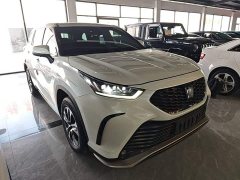 Toyota Crown Venza 2021 2.5L HEV FWD Base - ფოტო 3