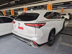 Toyota Crown Venza 2021 2.5L HEV FWD Base - ფოტო 6