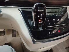 Buick GL8 2023 Land Business Class Comfort Edition - ფოტო 13