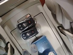 Buick GL8 2023 Land Business Class Comfort Edition - ფოტო 8