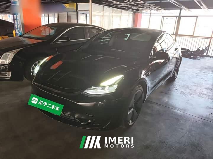 Tesla Model 3 Rear-Wheel Drive