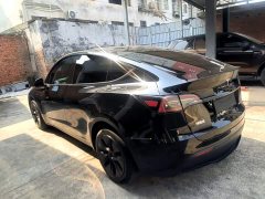 Tesla Model Y Long Range All-Wheel Drive - ფოტო 4