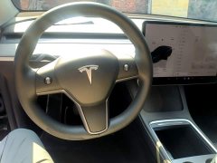 Tesla Model Y Long Range All-Wheel Drive - ფოტო 9