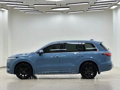 Li Auto ONE Extended Range 6-Seater - ფოტო 7