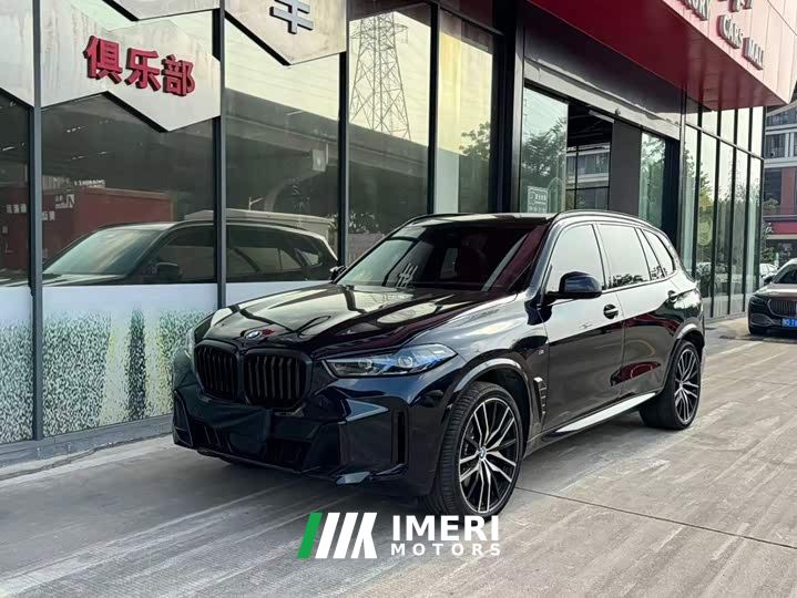 BMW X5 xDrive 40Li Deluxe VersionM